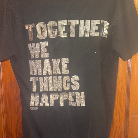 🖤 Vintage Victoria’s Secret PINK Sequin Graphic V-Neck Tee 🖤 - Picture 7 of 7